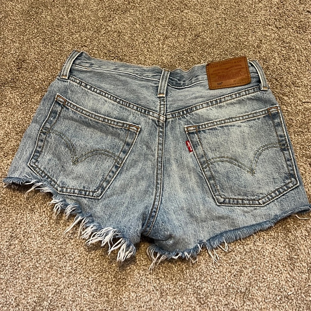 Levi Shorts size 25